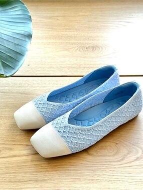 NEW! Vivaia Square-Toe Margot V-Cut Flats (Margot 3.0)